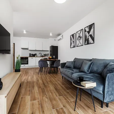 アパート Sloneczne Pilice - Apartament W Centrum Z Garazem Blisko Plazy