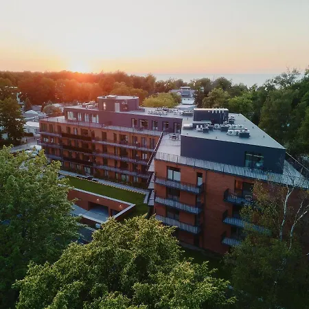 Sloneczne Pilice - Apartament W Centrum Z Garazem Blisko Plazy アパート